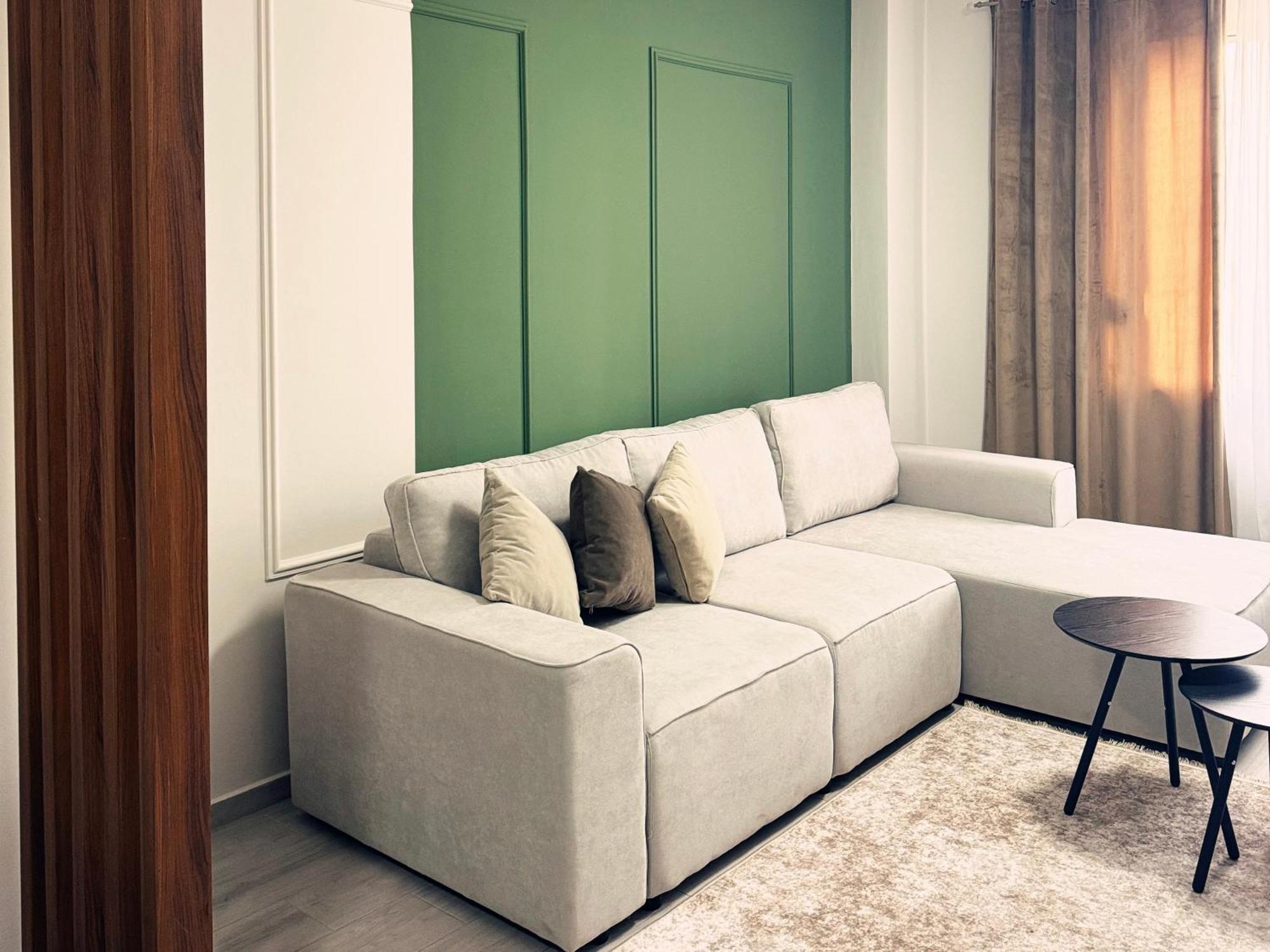 Enol Plazza Apartment Тирана Екстериор снимка
