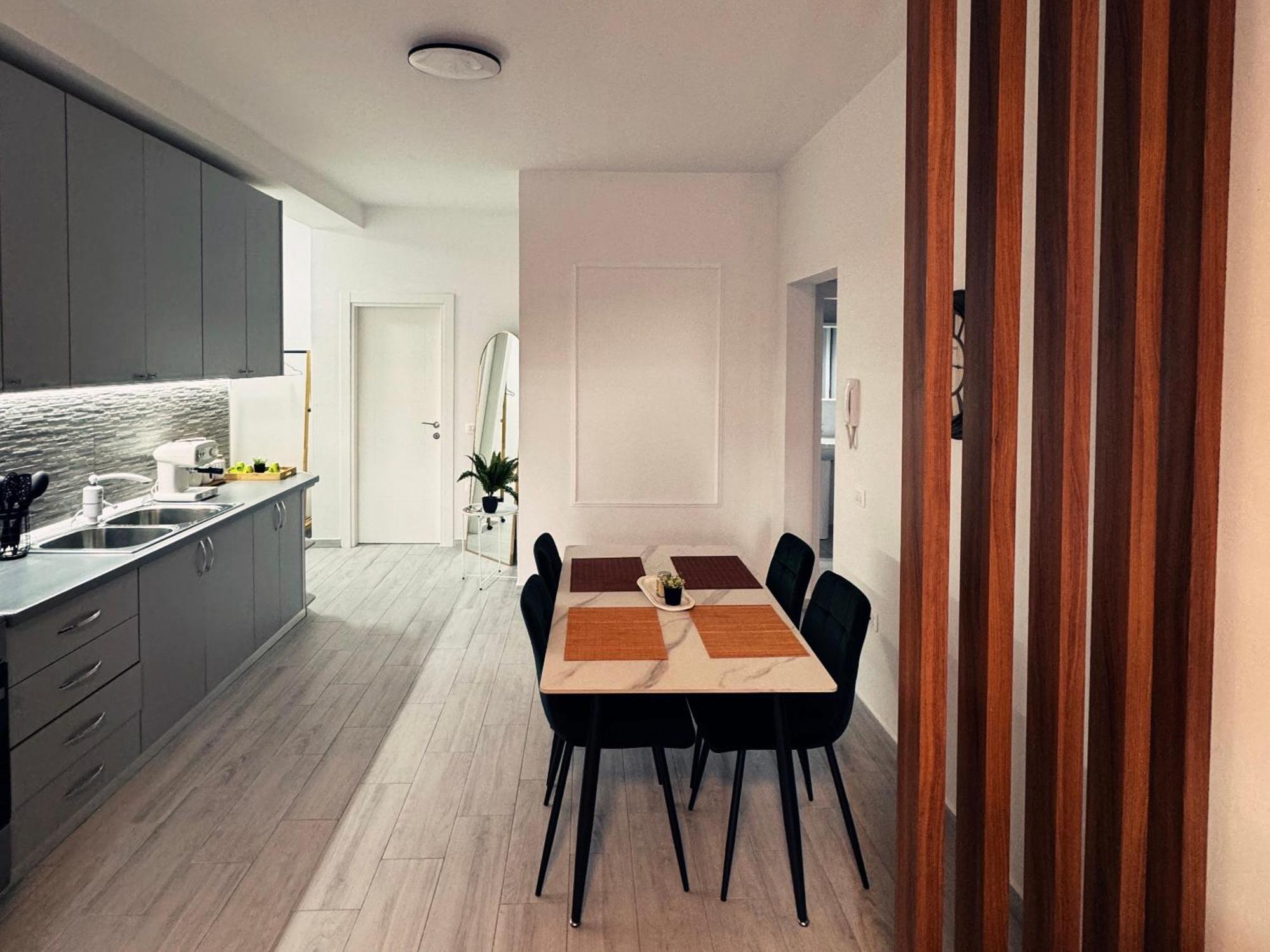 Enol Plazza Apartment Тирана Екстериор снимка
