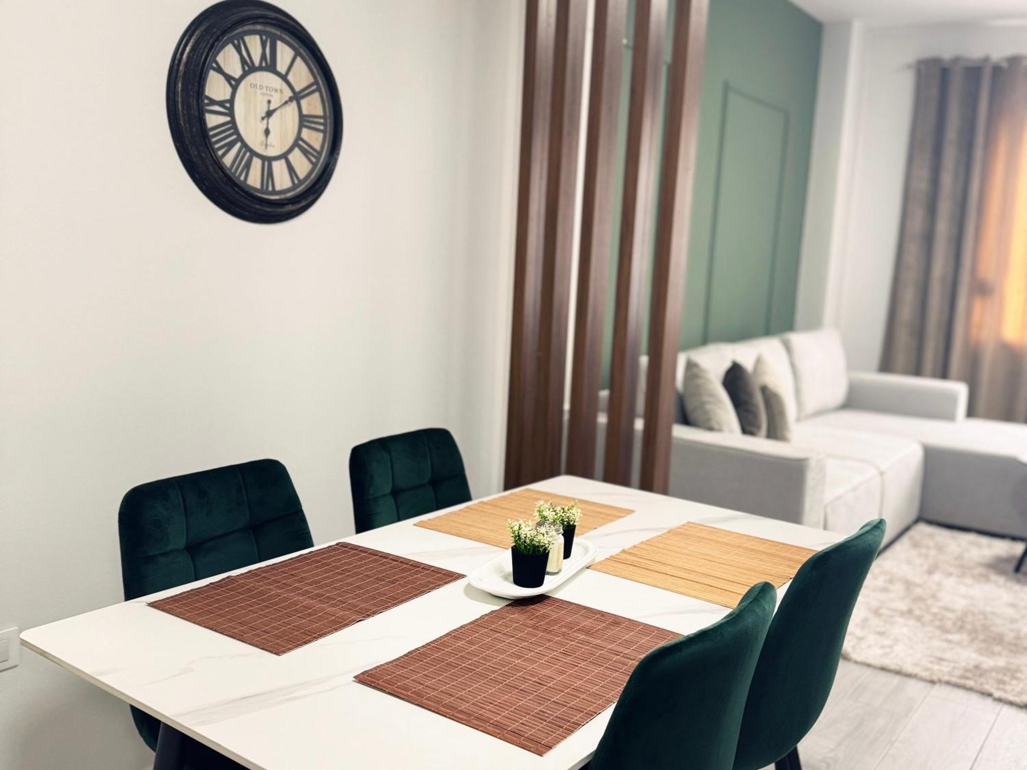 Enol Plazza Apartment Тирана Екстериор снимка